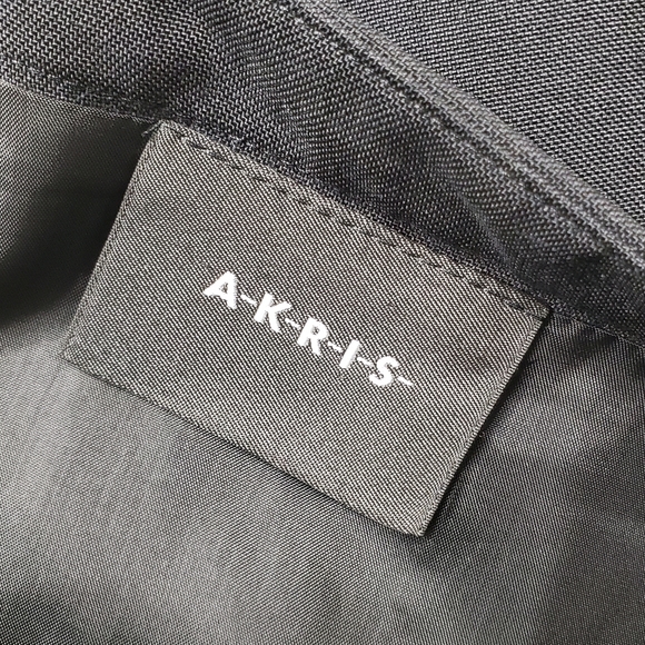 AKRIS Punto Black Tweed Silk Skirt - Picture 3 of 6